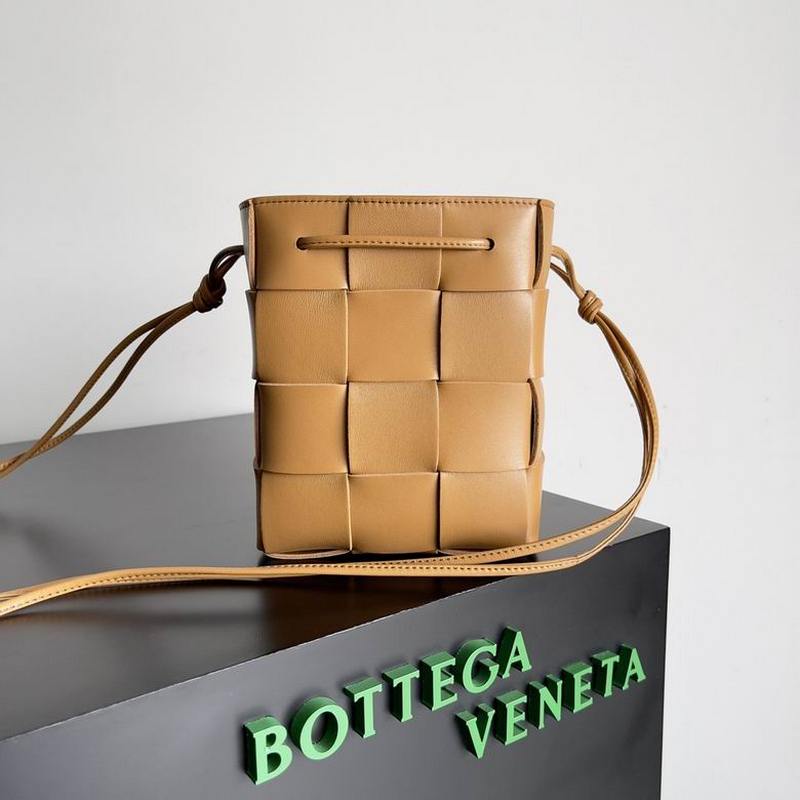 Bottega Veneta Handbags 484